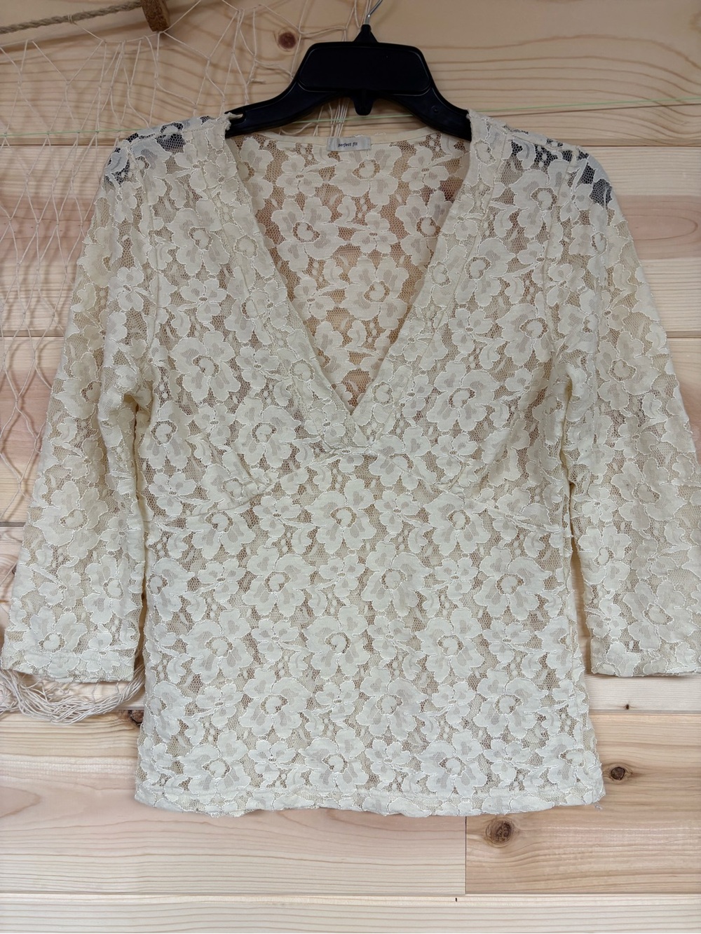 Women's Cream Floral Lace V-Neck Blouse
